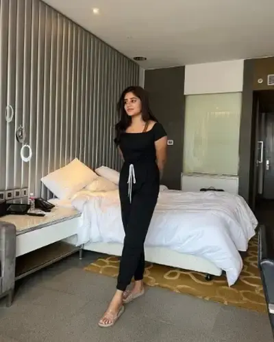 Call Girls Raiganj Cash On Delivery